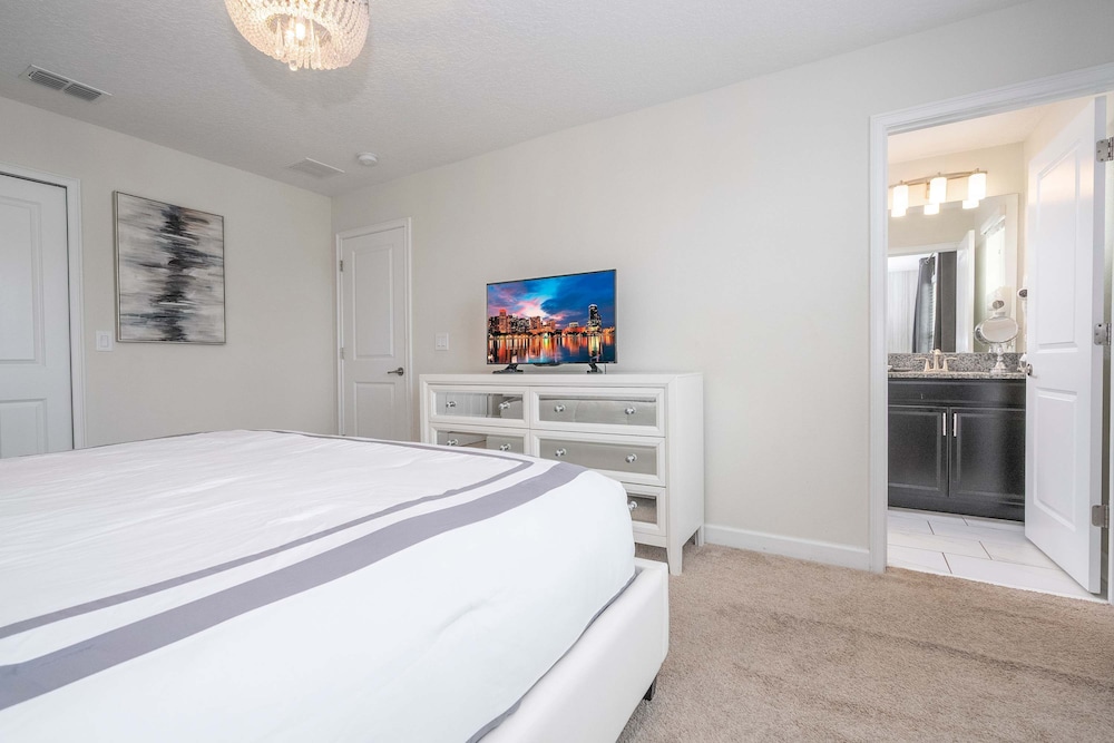 Home 6bed Themed Rooms Game Room Storey Lake
