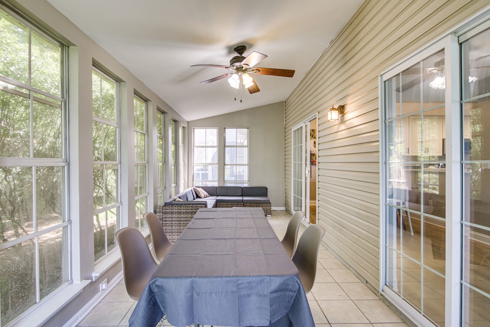 Charming Lewes Townhome w/ Sunroom: 5 Mi to Beach! view 5