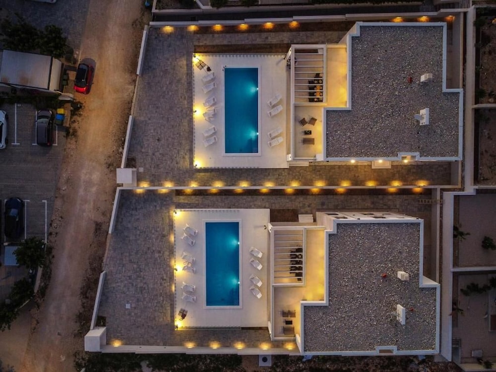 Luxury villas Paradise