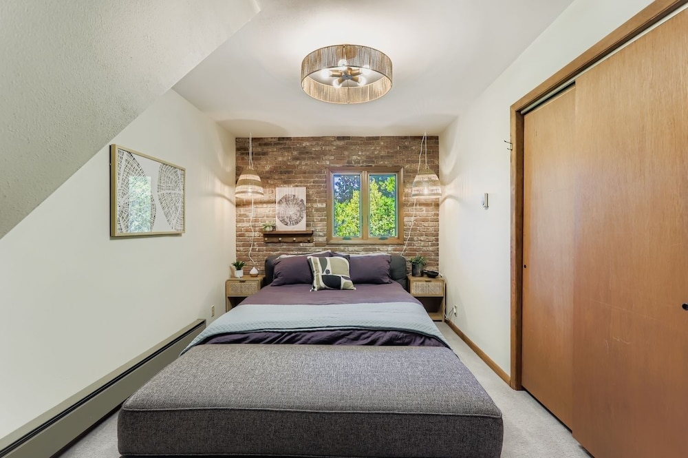 Rollinsvilla 3 Bedroom Home