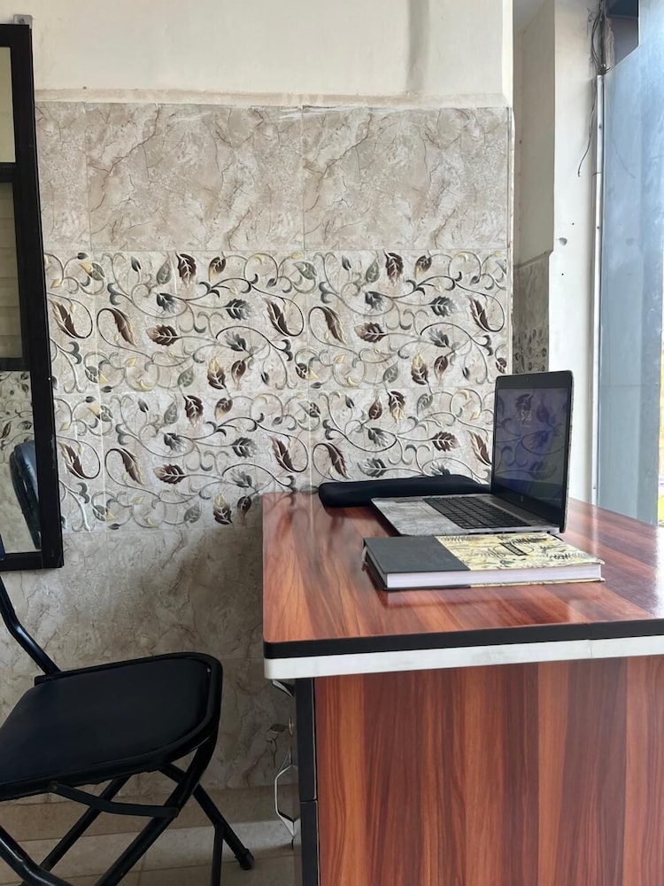 The Harikanta Residency
