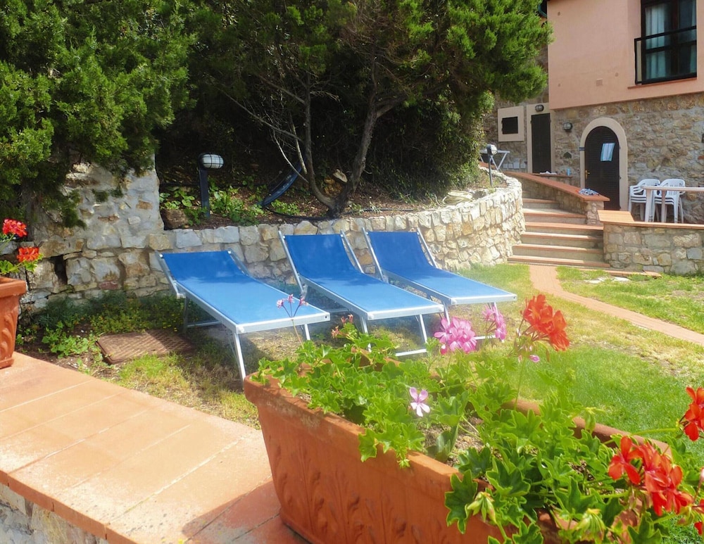 Apartment in Nisporto With Private Sea Access