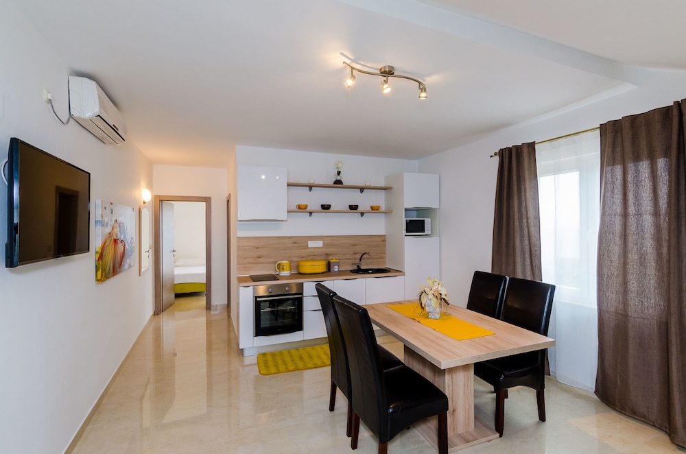 Apartments Sandito