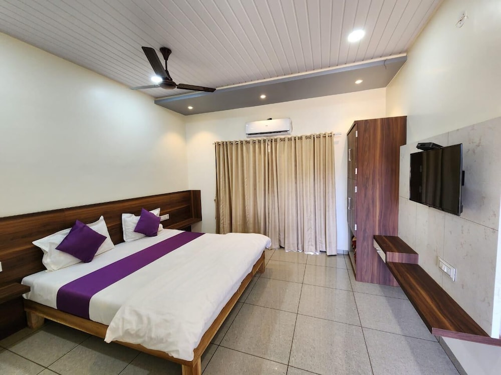 Maitri Beach Resort