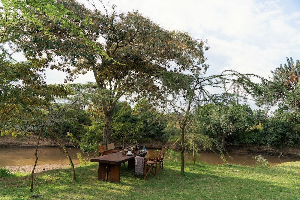 Olengoti Safari Camp - East Africa Camps