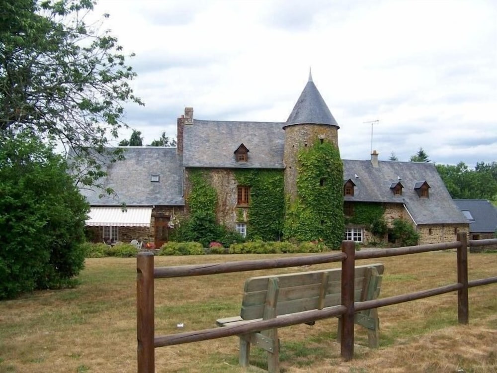 Auberge Manoir de la Nocherie view 2