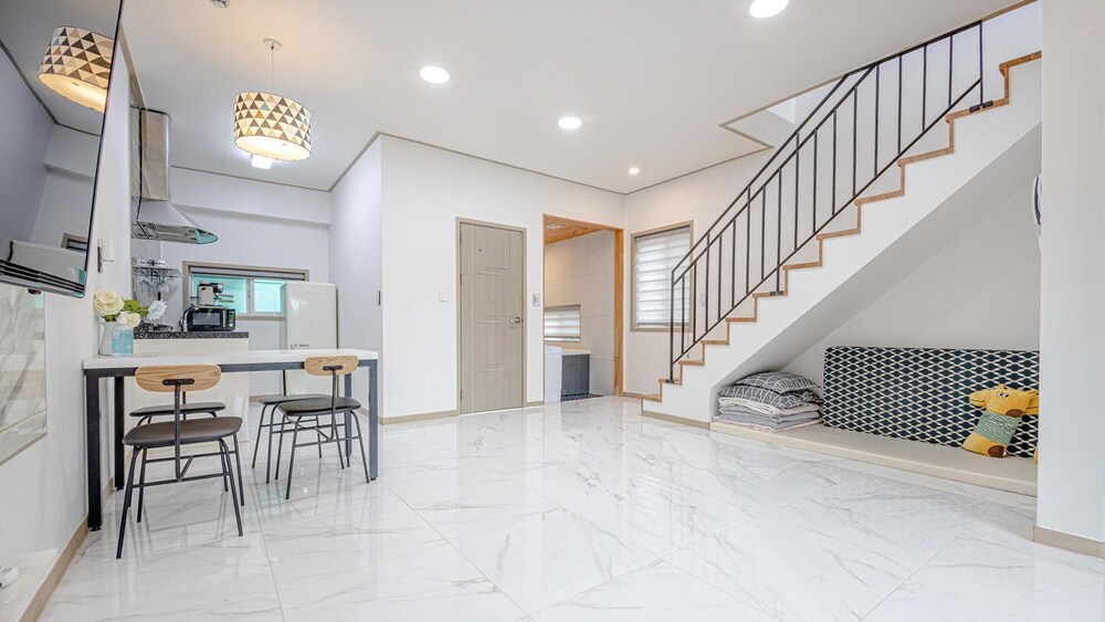 Gapyeong Gamseong216 Poolvilla Pension view 4