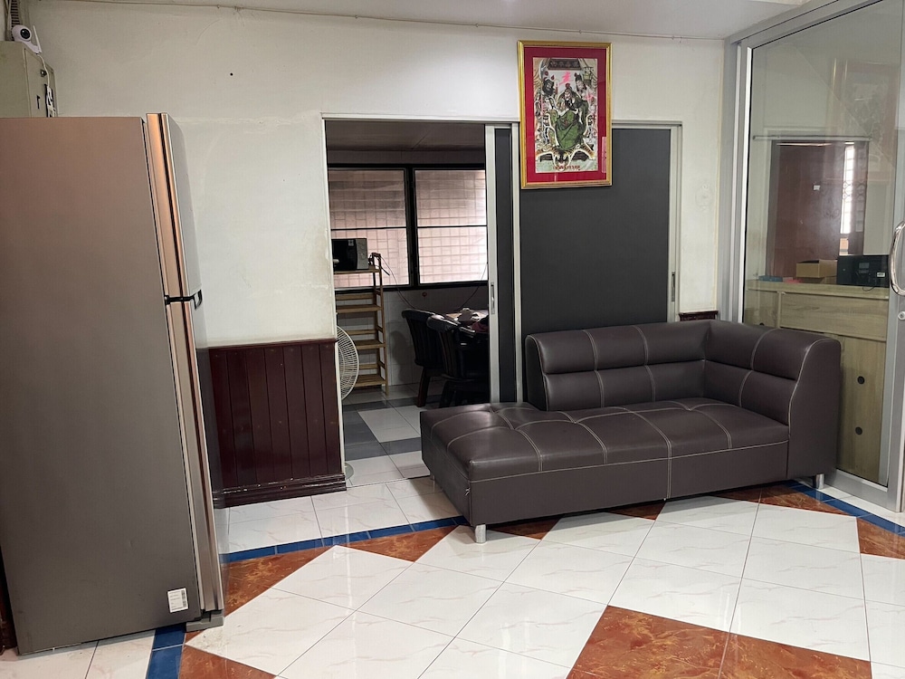 Home rama4 near bts thong lor