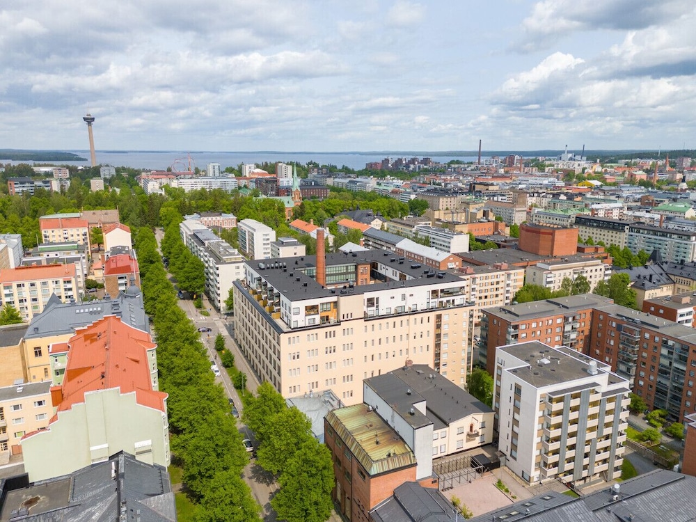 Homelike 1BR Apt with Sauna & Balcony at Pyynikki