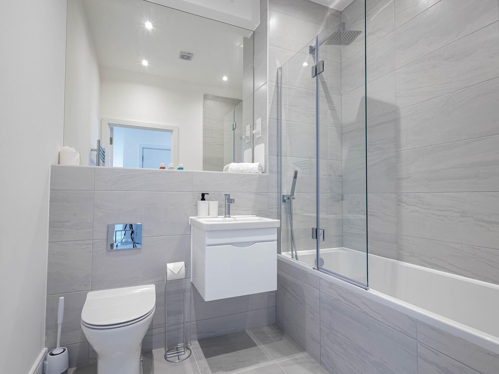 Crystal Palace Charm One-bedroom by Sojo Stay