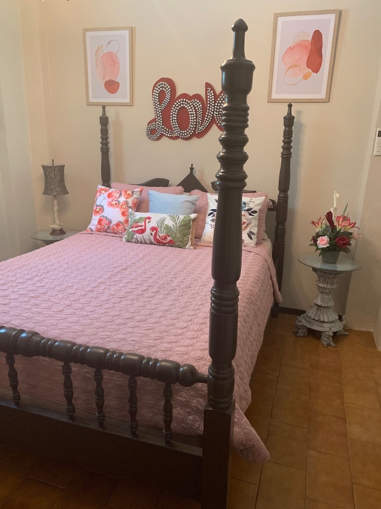 Casa Of Essence