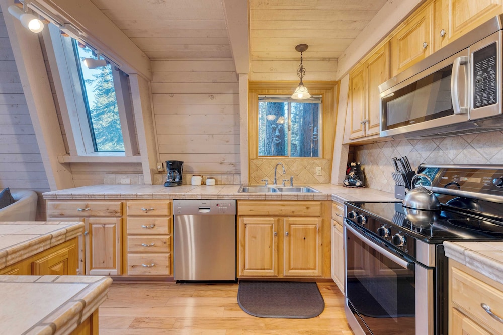 Lundy Bearden Serene Tahoe Retreat With Deck, Fireplace, and Forest Views