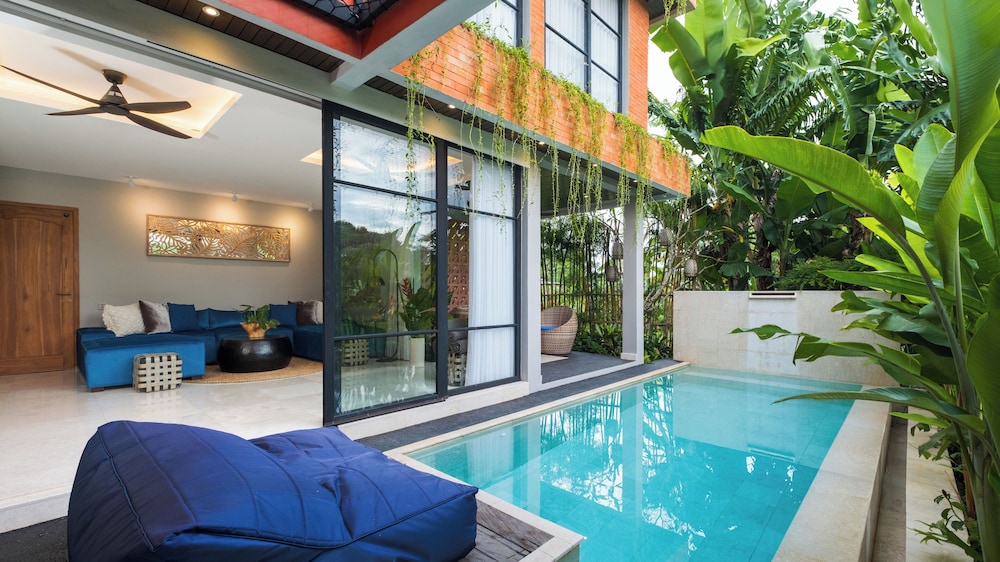 Baliris Villa V by Villa Finder