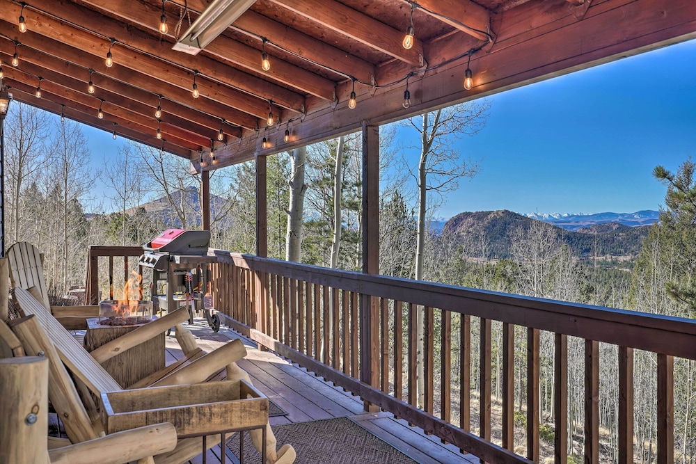 Mountain Paradise w/ Grill, Wifi & Stunning Views! view 2