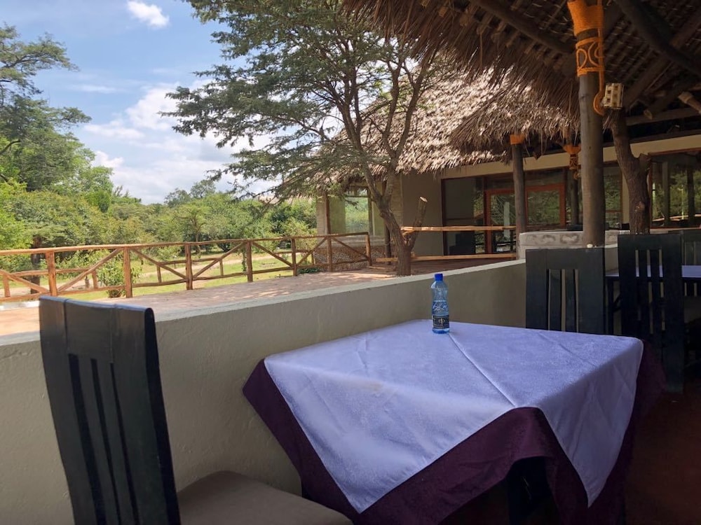 Mara Sweet Acacia Lodge