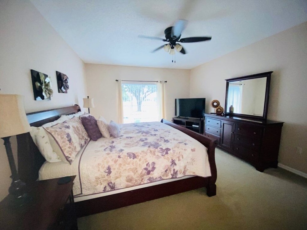 Golf Views By The Pool! Southern Dunes Golf Home 5 Bedroom Villa by RedAwning