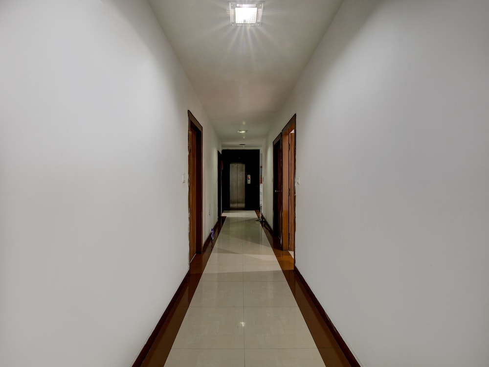 OYO 4275 Hotel Sunraj Residency - Property Image 4