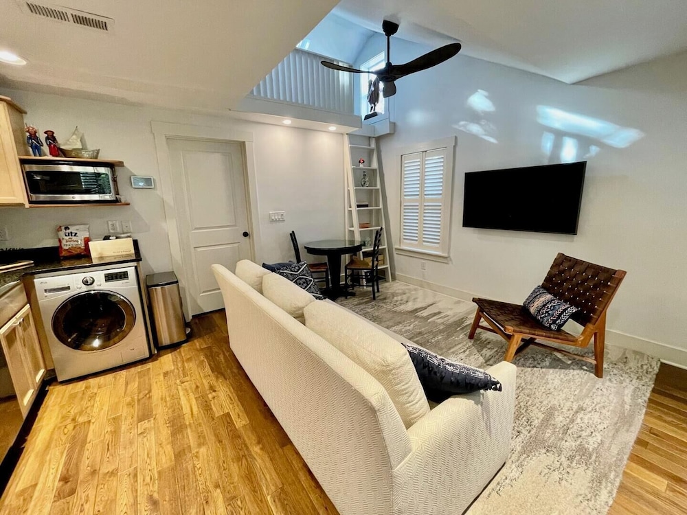 Henlopen Avenue 164 2