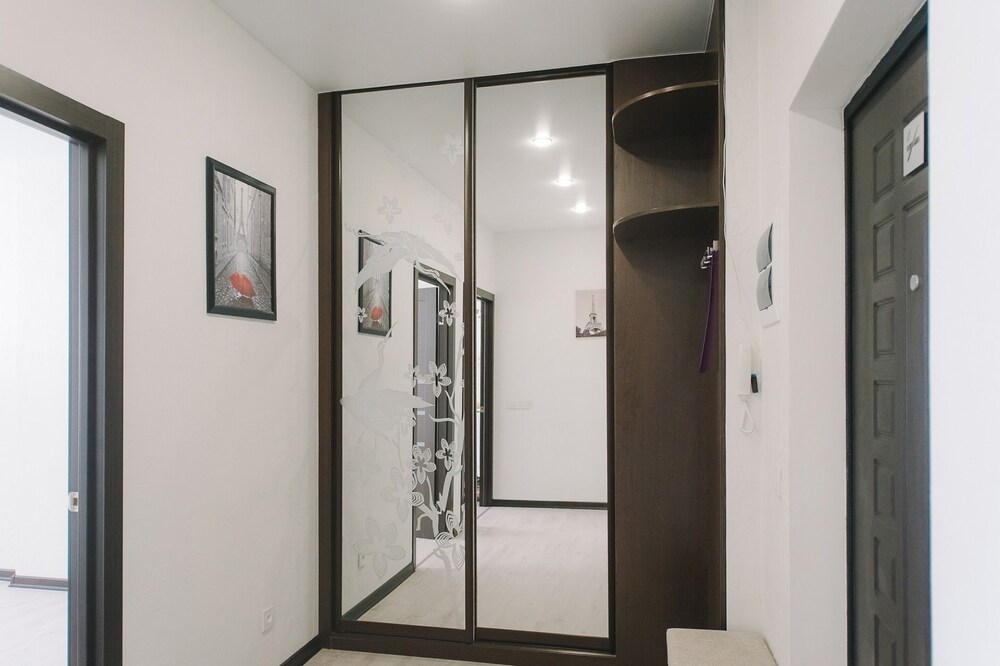Abri Luxe Sky City view 5