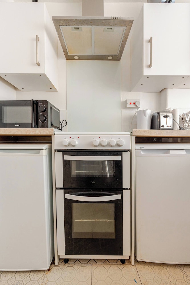 Ad7 Family Guest House