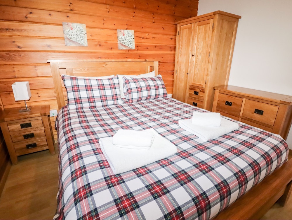 Watersview Lodge