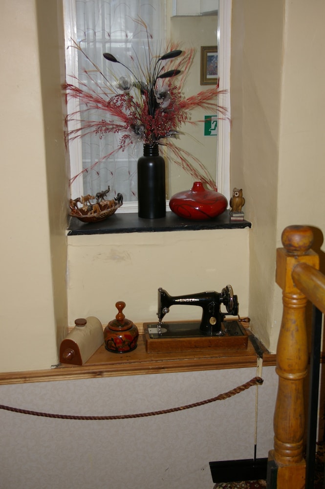 Elen's Castle Hotel