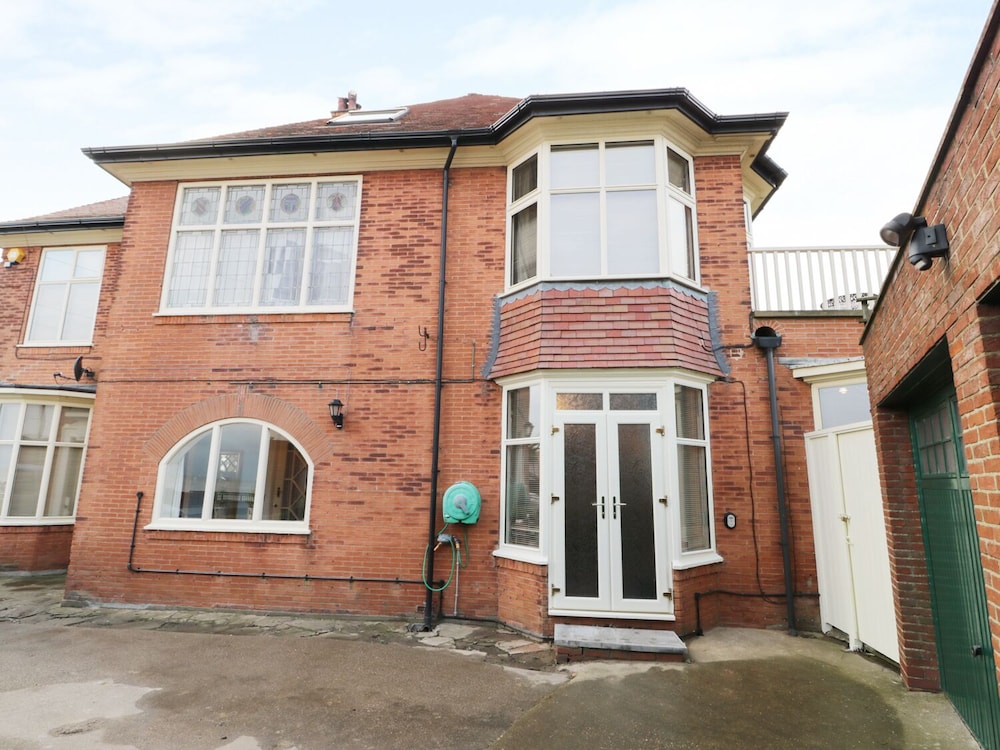 Bridlington Vacations - Sandy Shore - Property Image 1