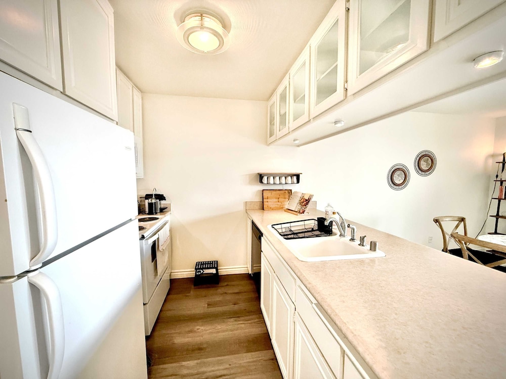 Mission Beach Bayfront Two-story bay View Condo