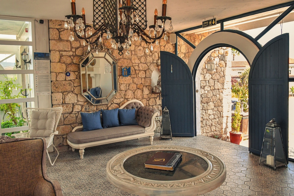 Bay C Otel - Image 5