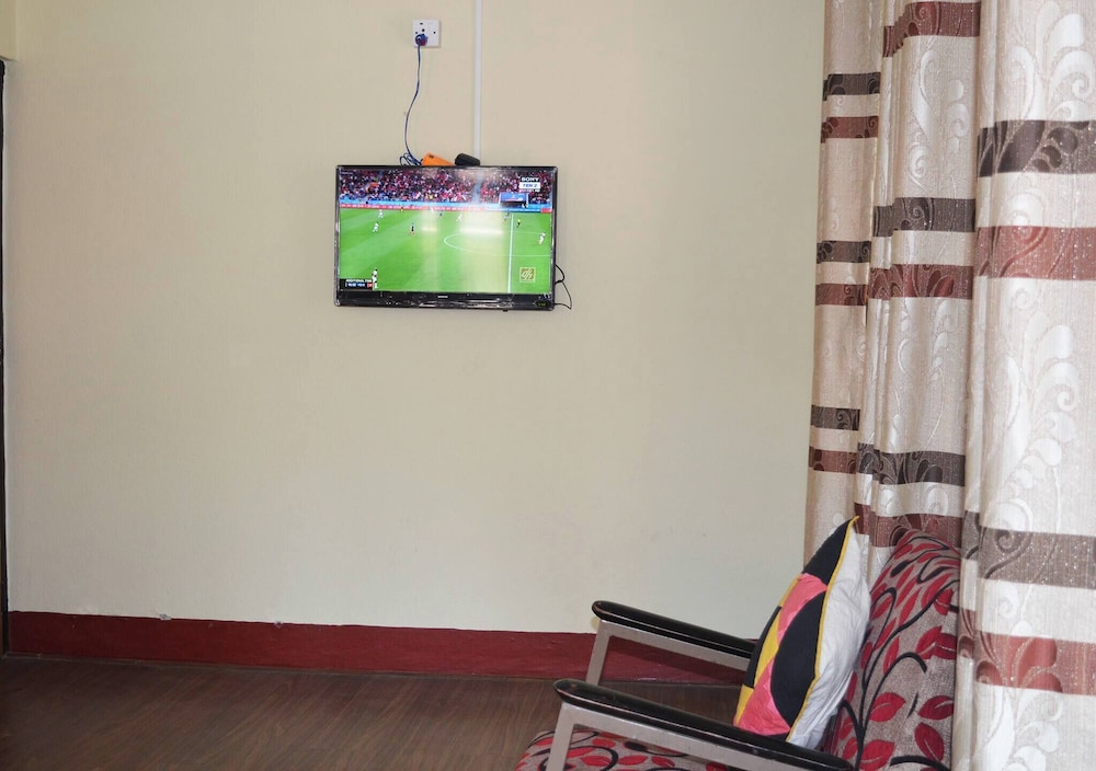 First Apartment 1bhk Thamel 5 min Walk 1st Floor