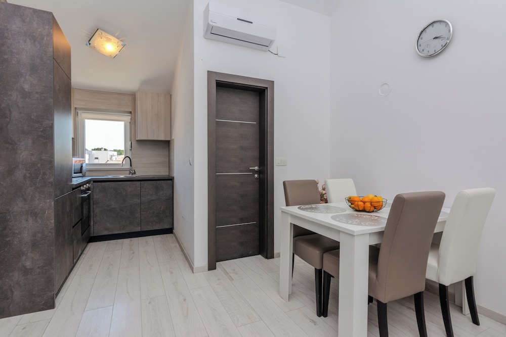 Apartments Mavracic