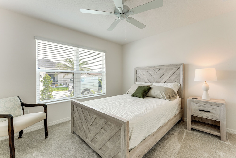 New Designer Home in The Villages: Shady Brook