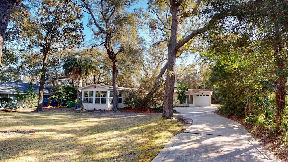Paradise Cove 4 Bedroom Home