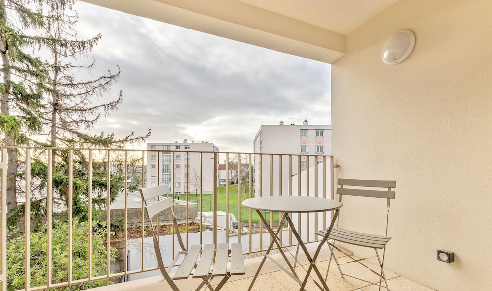 Pleasant apt With Balcony -6p-proche Disney/paris
