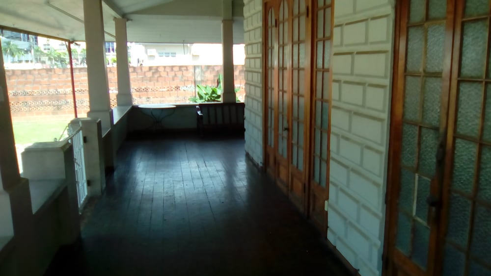 Robert's Guesthouse