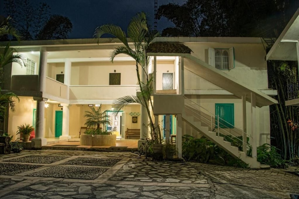 Hotel Posada James - Image 1