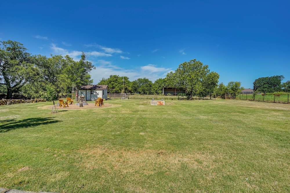 Peace, Space & Starry Nights: Ranch Home in Azle