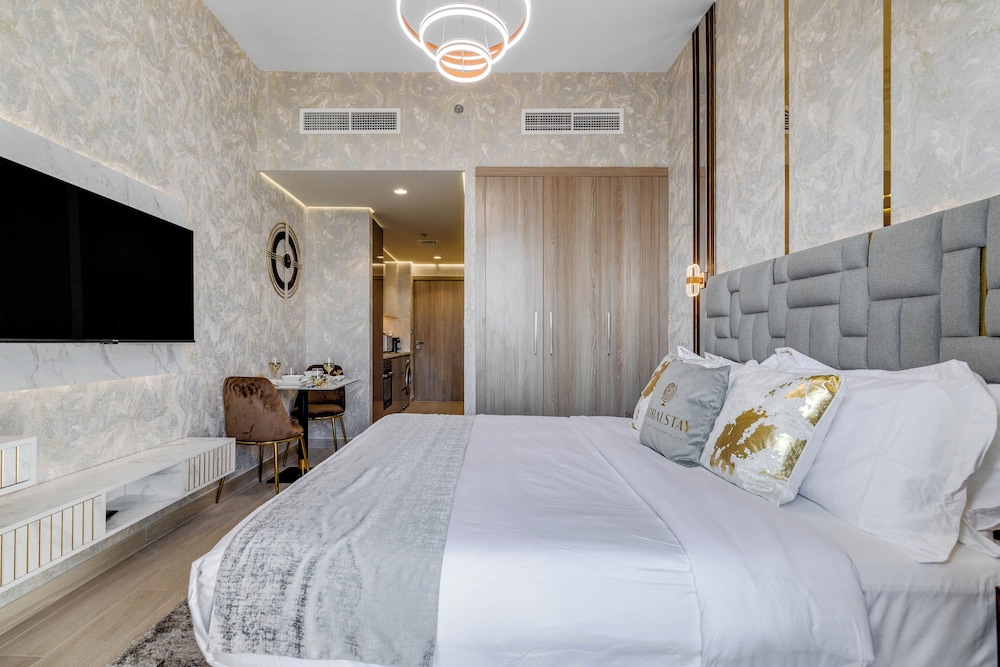 GLOBALSTAY. Azizi Riviera 48