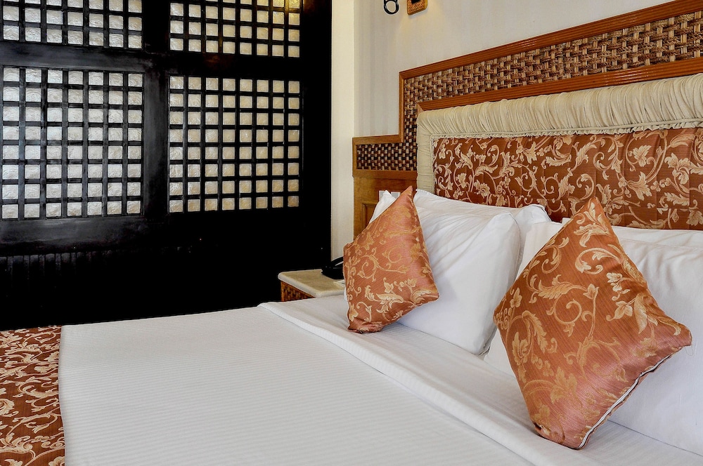 Red Coconut Beach Hotel