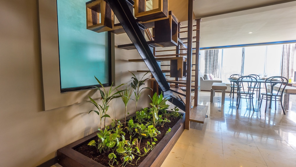 Lotus Luxury Condo