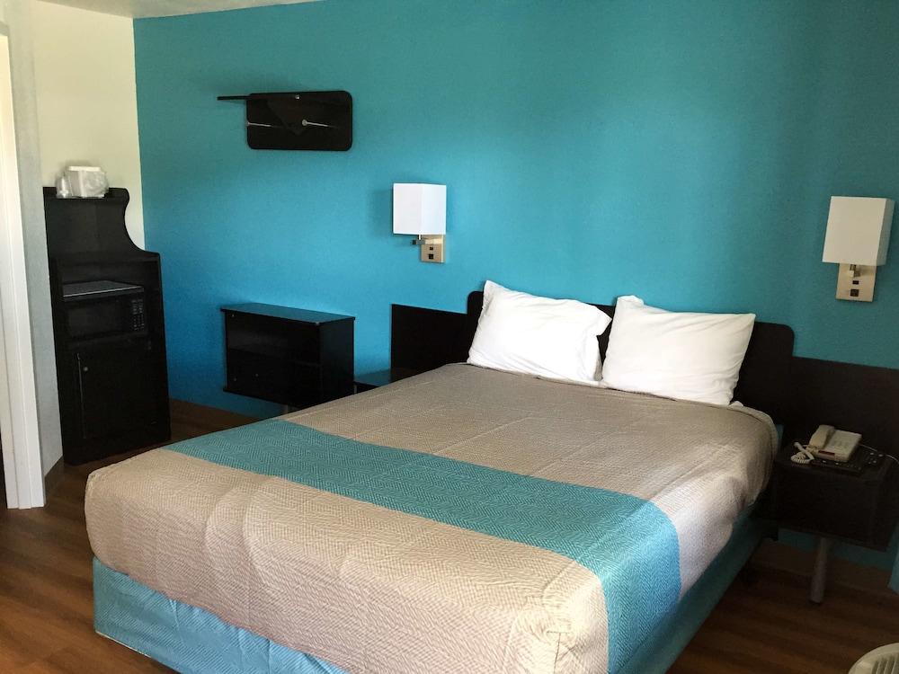 Motel 6 Prairie Du Chien, WI