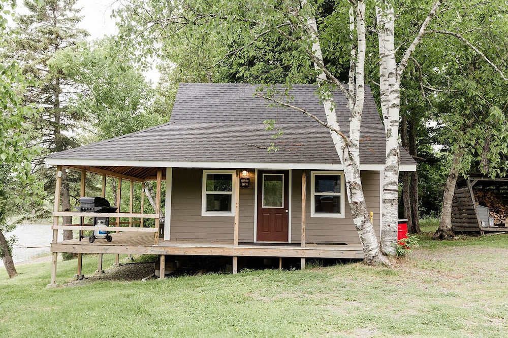Portage Lakeside Cabins