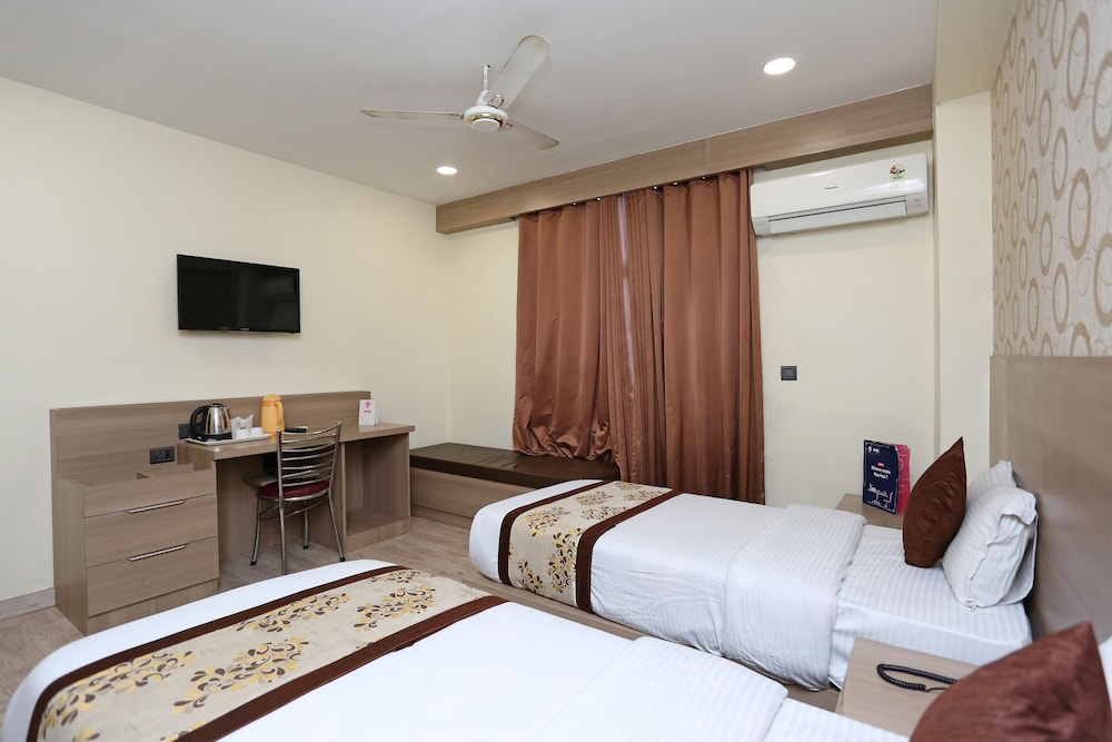 OYO 5663 GS Inn
