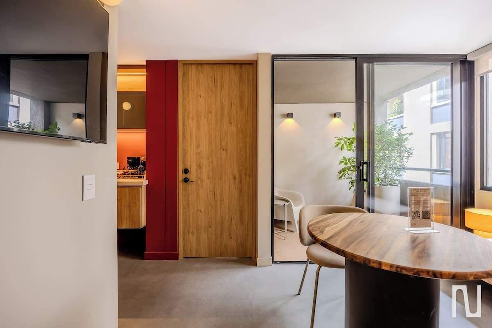Nok Amazing 2BR Apartment With Balcony City Views