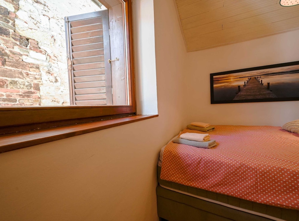 Snug and Stylish Downtown Rovinj Apartment
