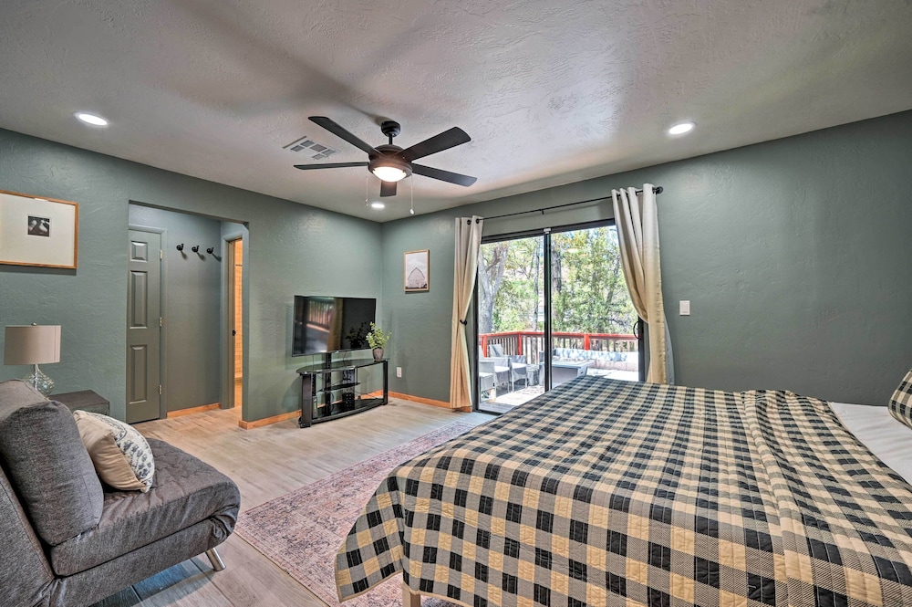 Payson Vacations - Cabin in Tonto National Forest: Deck  Views! - Property Image 4