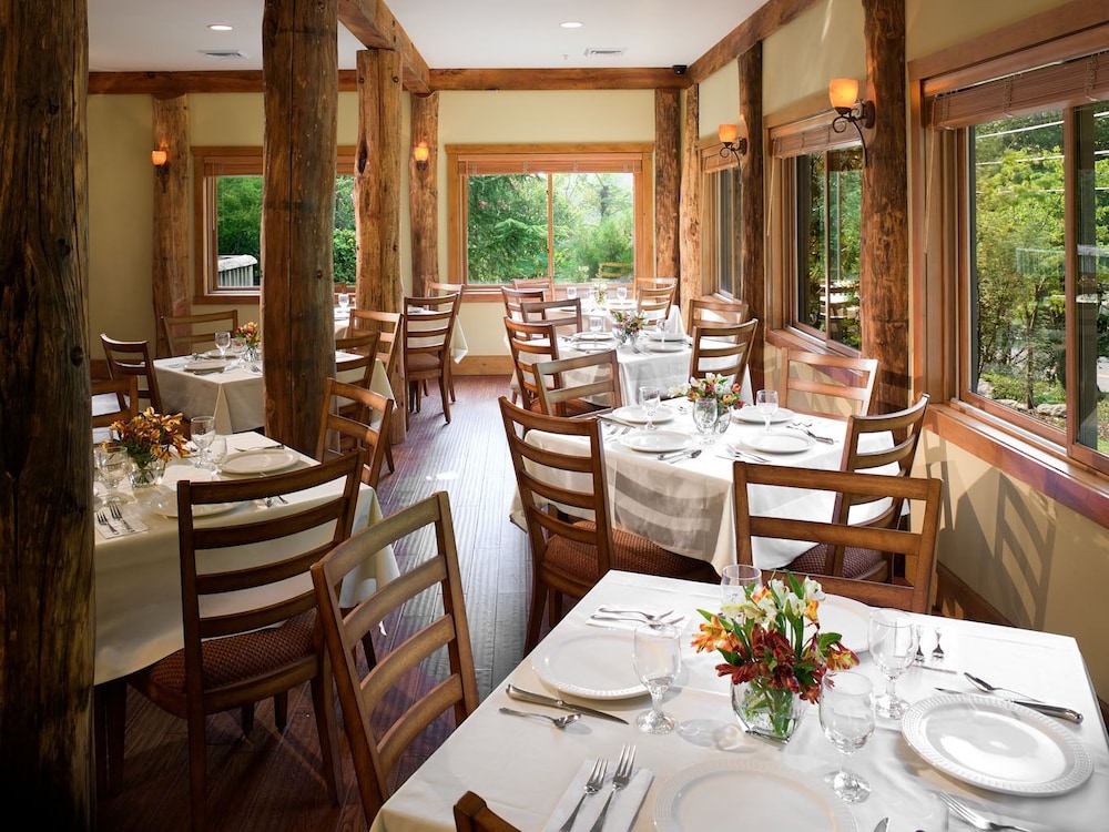 The Esmeralda Inn at Lake Lure
