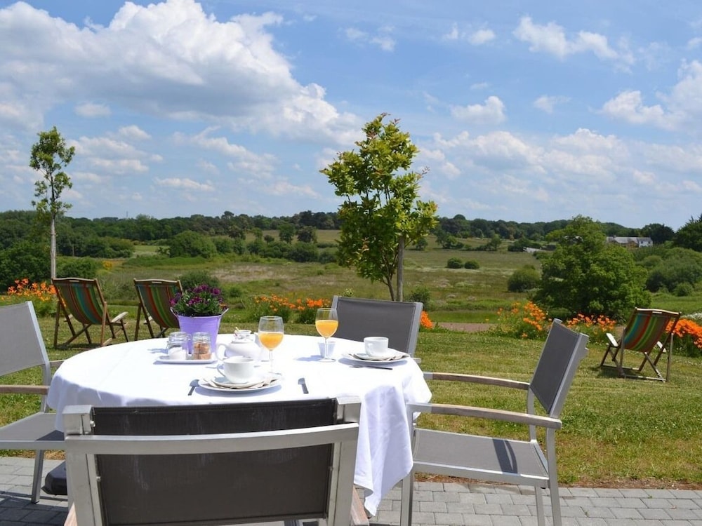 Gîtes LES Hauts DE Toulvern