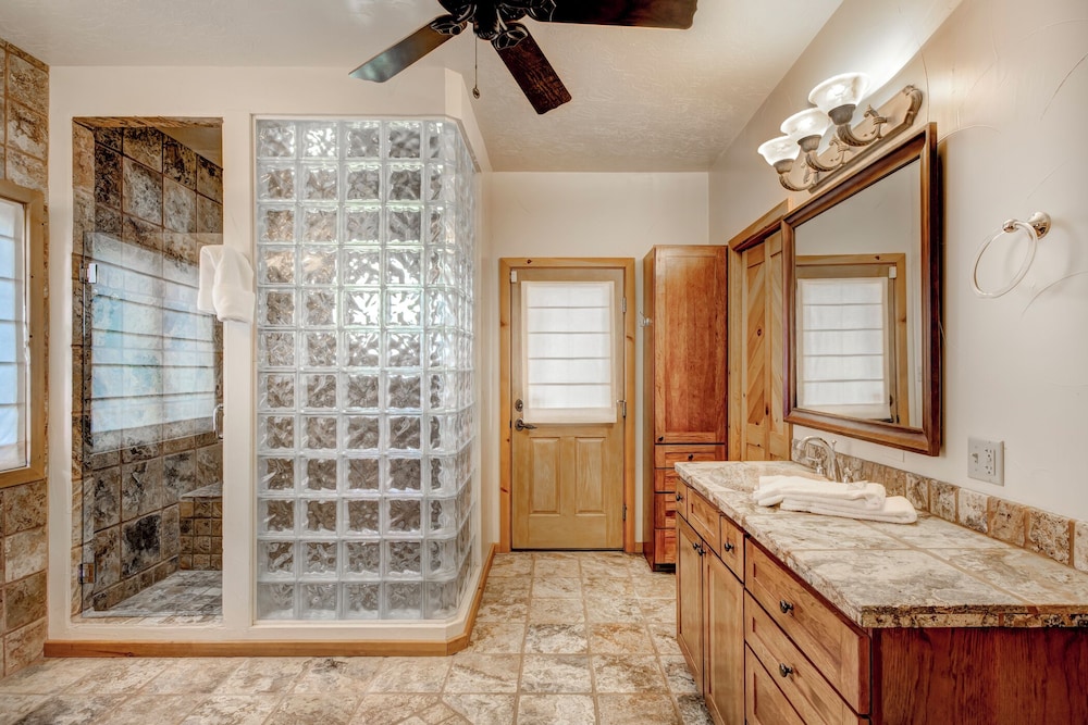 Blue Lake Lodge by Ruidoso Vacation Rentals