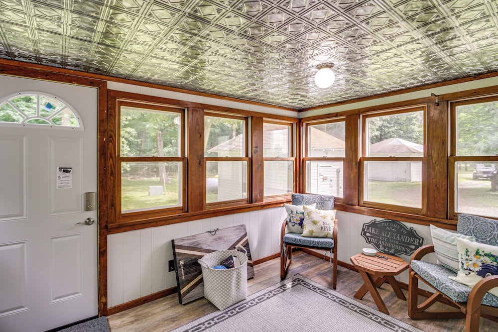Hike, Boat, Hunt & Fish: Lake Alec Home w/ Dock!